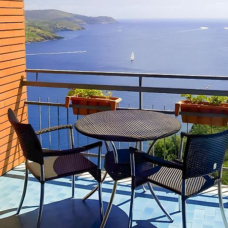 Hotiday Room Collection - Porto Azzurro Capoliveri  Exterior photo