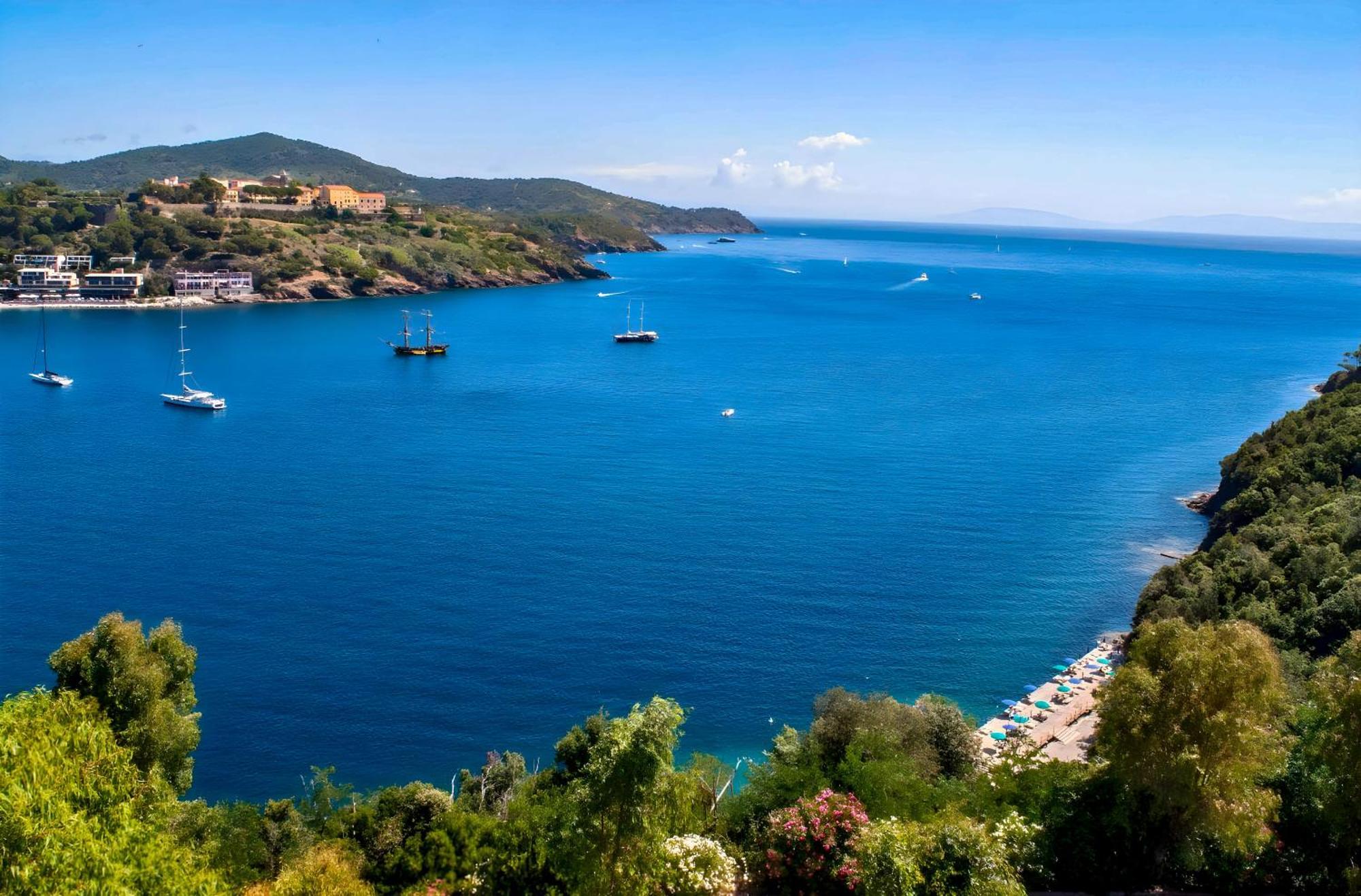 Hotiday Room Collection - Porto Azzurro Capoliveri  Exterior photo