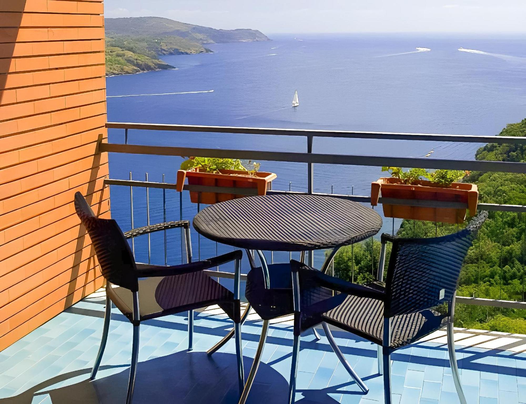 Hotiday Room Collection - Porto Azzurro Capoliveri  Exterior photo