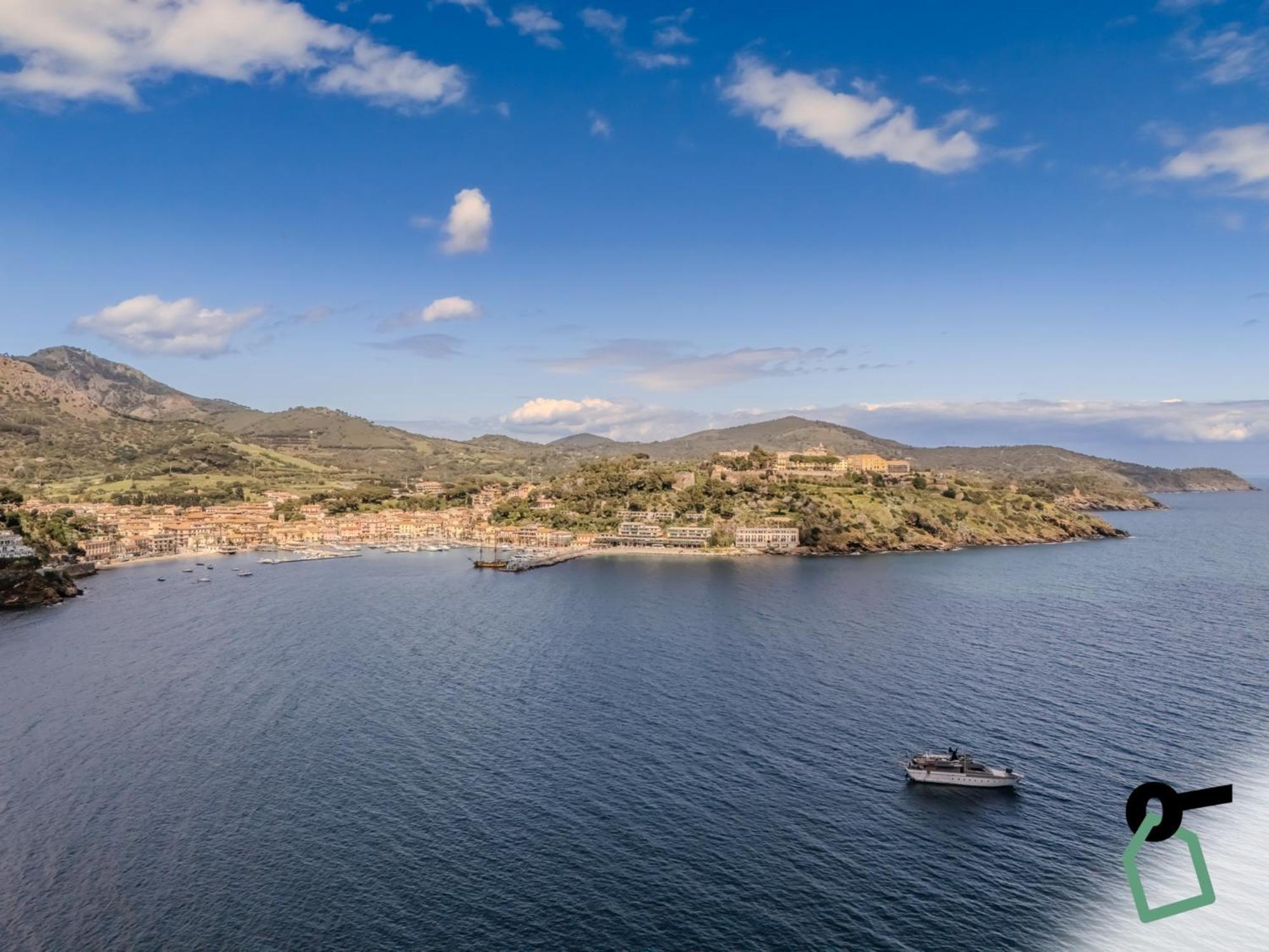 Hotiday Room Collection - Porto Azzurro Capoliveri  Exterior photo