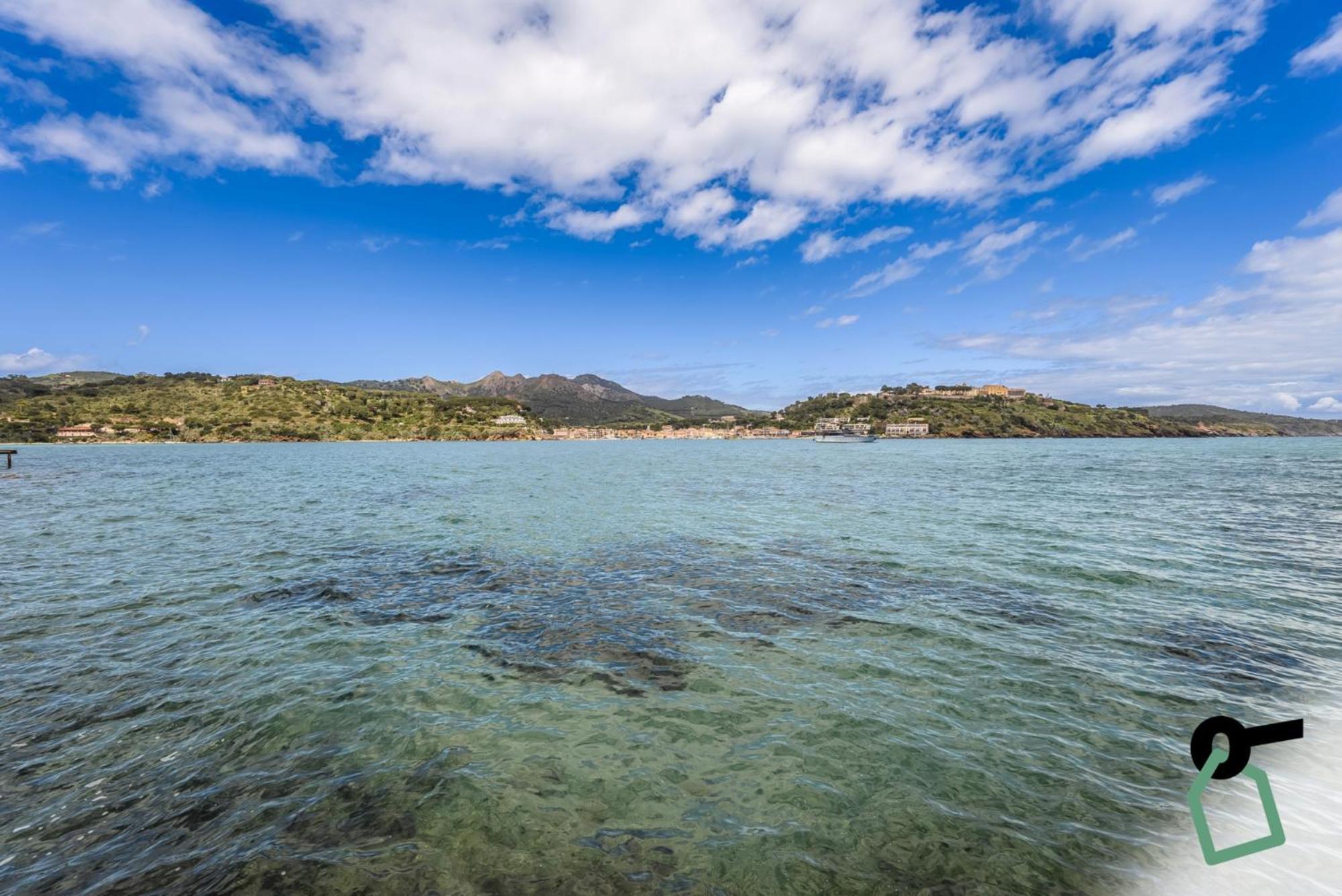 Hotiday Room Collection - Porto Azzurro Capoliveri  Exterior photo