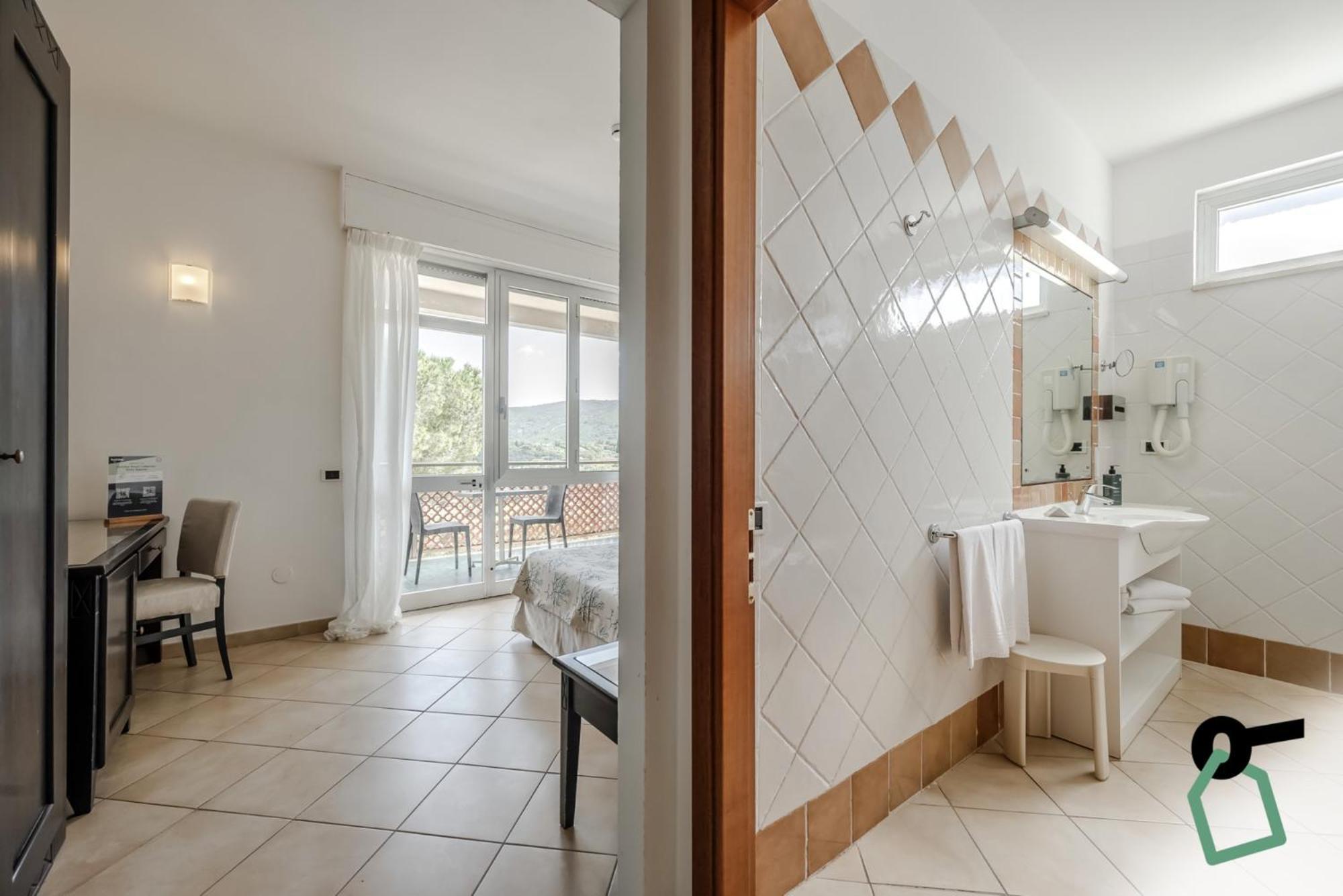 Hotiday Room Collection - Porto Azzurro Capoliveri  Exterior photo