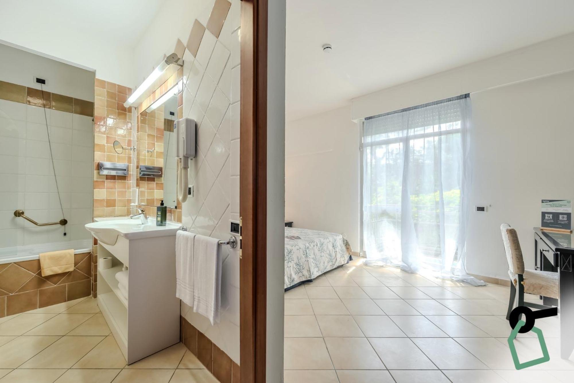 Hotiday Room Collection - Porto Azzurro Capoliveri  Exterior photo