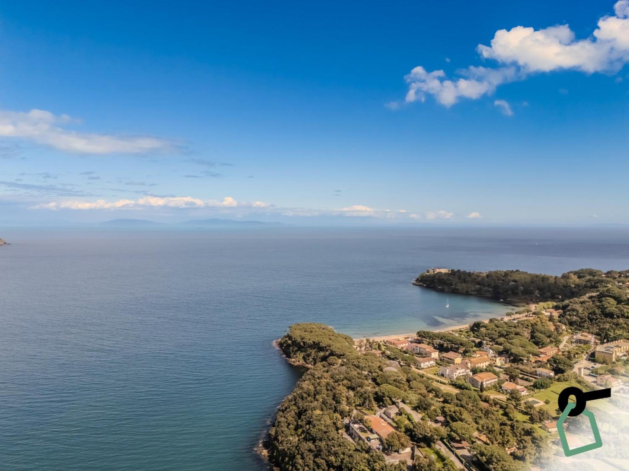 Hotiday Room Collection - Porto Azzurro Capoliveri  Exterior photo